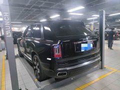 Rolls-Royce Cullinan Four-Seat Edition - ფოტო 2