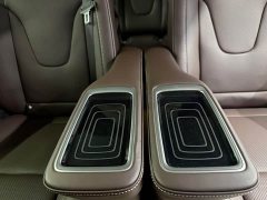 Mercedes-Benz V-Class 2022 V 260 L Long Wheelbase Luxury Edition - ფოტო 12