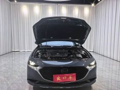 Mazda3 Axela 2.0L Automatic Elegant Black Obsidian Edition - ფოტო 15