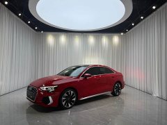 Audi A3 A3L Limousine 35 TFSI Fashion Sport - ფოტო 1