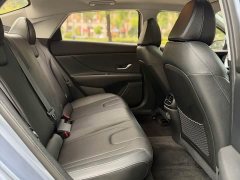 Hyundai Elantra 1.5L CVT Luxury - ფოტო 12