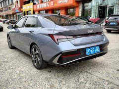 Hyundai Elantra 1.5L CVT Luxury - ფოტო 4
