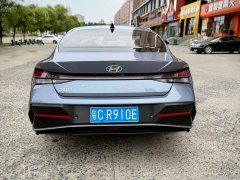 Hyundai Elantra 1.5L CVT Luxury - ფოტო 5