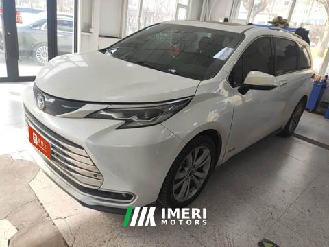 2023 Toyota Sienna 2.5L Hybrid Premium Edition