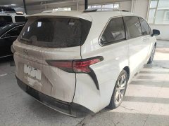 Toyota Sienna 2.5L Hybrid Premium Edition - ფოტო 14