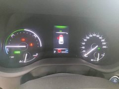 Toyota Sienna 2.5L Hybrid Premium Edition - ფოტო 9