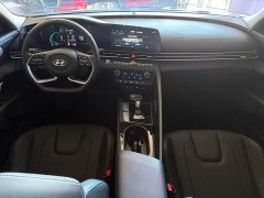 Hyundai Elantra 1.5L CVT Luxury - ფოტო 12