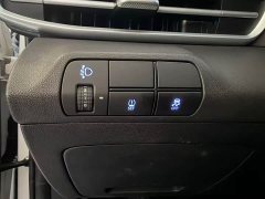 Hyundai Elantra 1.5L CVT Luxury - ფოტო 15