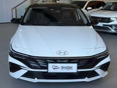 Hyundai Elantra 1.5L CVT Luxury - ფოტო 2