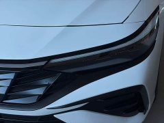 Hyundai Elantra 1.5L CVT Luxury - ფოტო 3