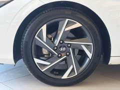 Hyundai Elantra 1.5L CVT Luxury - ფოტო 4