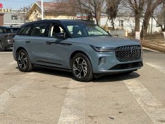 Lincoln Explorer 2.0T AWD Deluxe Hybrid - ფოტო 2