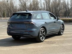 Lincoln Explorer 2.0T AWD Deluxe Hybrid - ფოტო 5