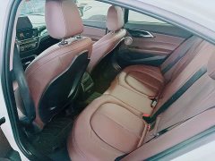 BMW 1 Series Facelift 120i M Sport Night Edition - ფოტო 8