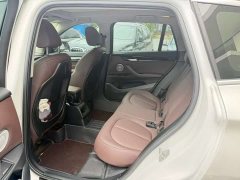 BMW X1 sDrive20Li Fashion - ფოტო 5