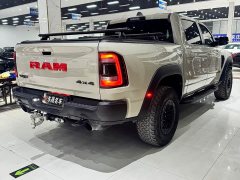 Ram Trucks Tyrannosaurus 6.2T Automatic - ფოტო 9