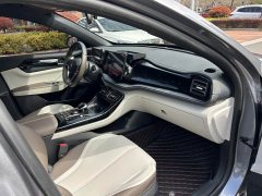 BYD Qin PLUS Glory Edition DM-i 55KM Leading - ფოტო 11