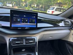BYD Qin PLUS Champion Edition DM-i 55KM Leading - ფოტო 9