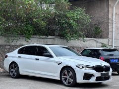 BMW 5 Series 530Li Luxury Edition Premium Package - ფოტო 3