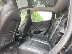 Tesla Model Y Rear-Wheel Drive - ფოტო 5