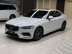 Volvo S60 B4 Edition - ფოტო 1