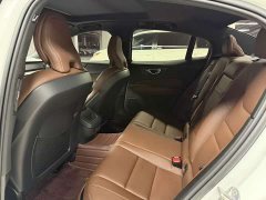 Volvo S60 B4 Edition - ფოტო 6