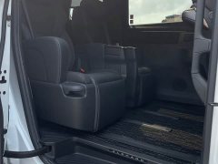 Toyota Alphard 2023 Hybrid 2.5L Premium Gold Edition - ფოტო 11