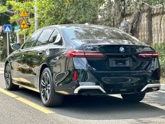 BMW 5 Series 530Li Premier M Sport Package - ფოტო 10