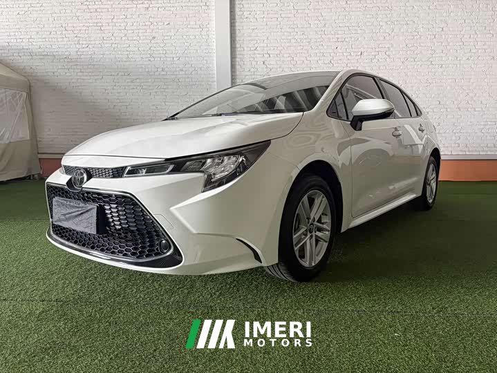 Toyota Corolla 1.8L CVT Luxury - ავტომობილი ჩინეთიდან