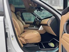 Land Rover Range Rover 3.0L V6 400PS Extended Wheelbase Prestige Edition - ფოტო 19