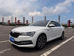 Skoda Superb 2024 TSI280 DSG Prestige - ფოტო 1