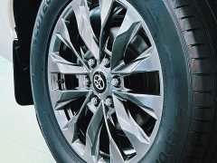 Toyota Land Cruiser (Imported) 4.0L Automatic - ფოტო 8