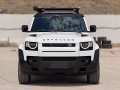 Land Rover Defender 110 P400 Dark Edition - ფოტო 2