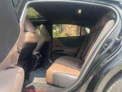 Lexus ES 200 Excellence Edition - ფოტო 13