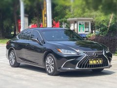Lexus ES 200 Excellence Edition - ფოტო 3