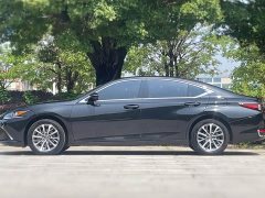Lexus ES 200 Excellence Edition - ფოტო 5