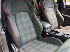 Volkswagen Golf GTI 2023 380TSI DSG GTI - ფოტო 5