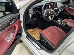 BMW 5 Series 525Li M Sport Package - ფოტო 4