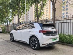 Volkswagen ID.3 Outstanding Edition - ფოტო 10