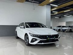 Hyundai Elantra 2023 1.5L CVT GLX Elite - ფოტო 4