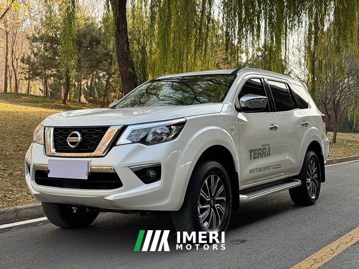 Nissan Tuouda 2020 2.5L XL Upper 4WD Automatic Four-Wheel Drive Luxury Edition - ავტომობილი ჩინეთიდან
