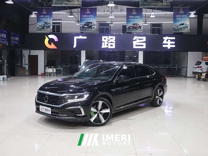 Volkswagen Passat 2023 330TSI Elite - ავტომობილი ჩინეთიდან
