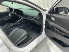 Hyundai Elantra 2023 1.5L CVT Luxury - ფოტო 16