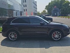 Porsche Cayenne 3.0T Platinum Edition - ფოტო 3