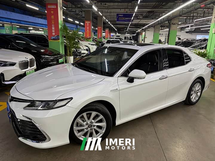 Toyota Camry Hybrid 2.5L HGVP Leading Edition - ავტომობილი ჩინეთიდან