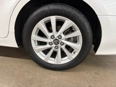 Toyota Camry Hybrid 2.5L HGVP Leading Edition - ფოტო 17