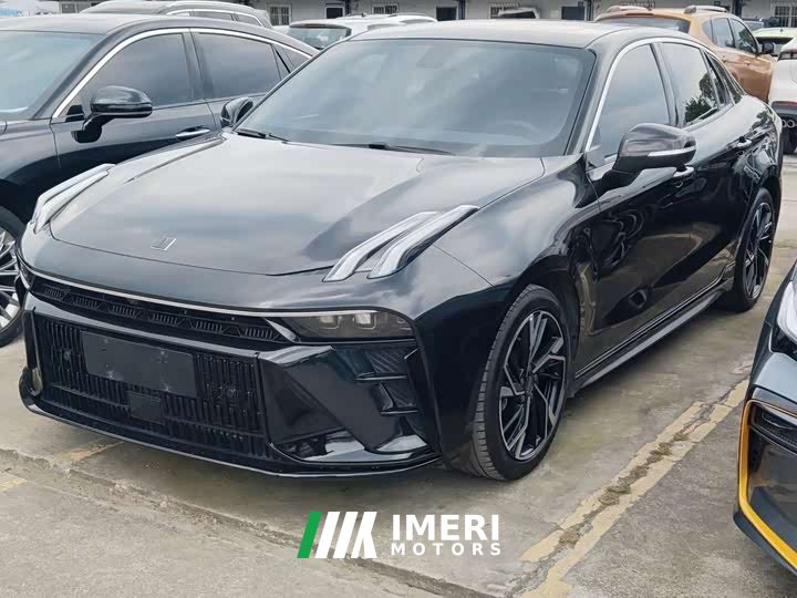 Lynk & Co 03 1.5T DCT Pro