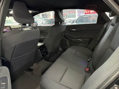 Toyota Camry 2.0L Base - ფოტო 8