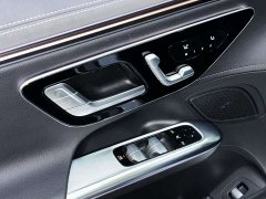 Mercedes-Benz EQE 2022 350 Luxury - ფოტო 17
