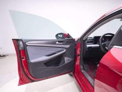 Volkswagen Lingdu L 280TSI DSG Dazzling Red Edition - ფოტო 11